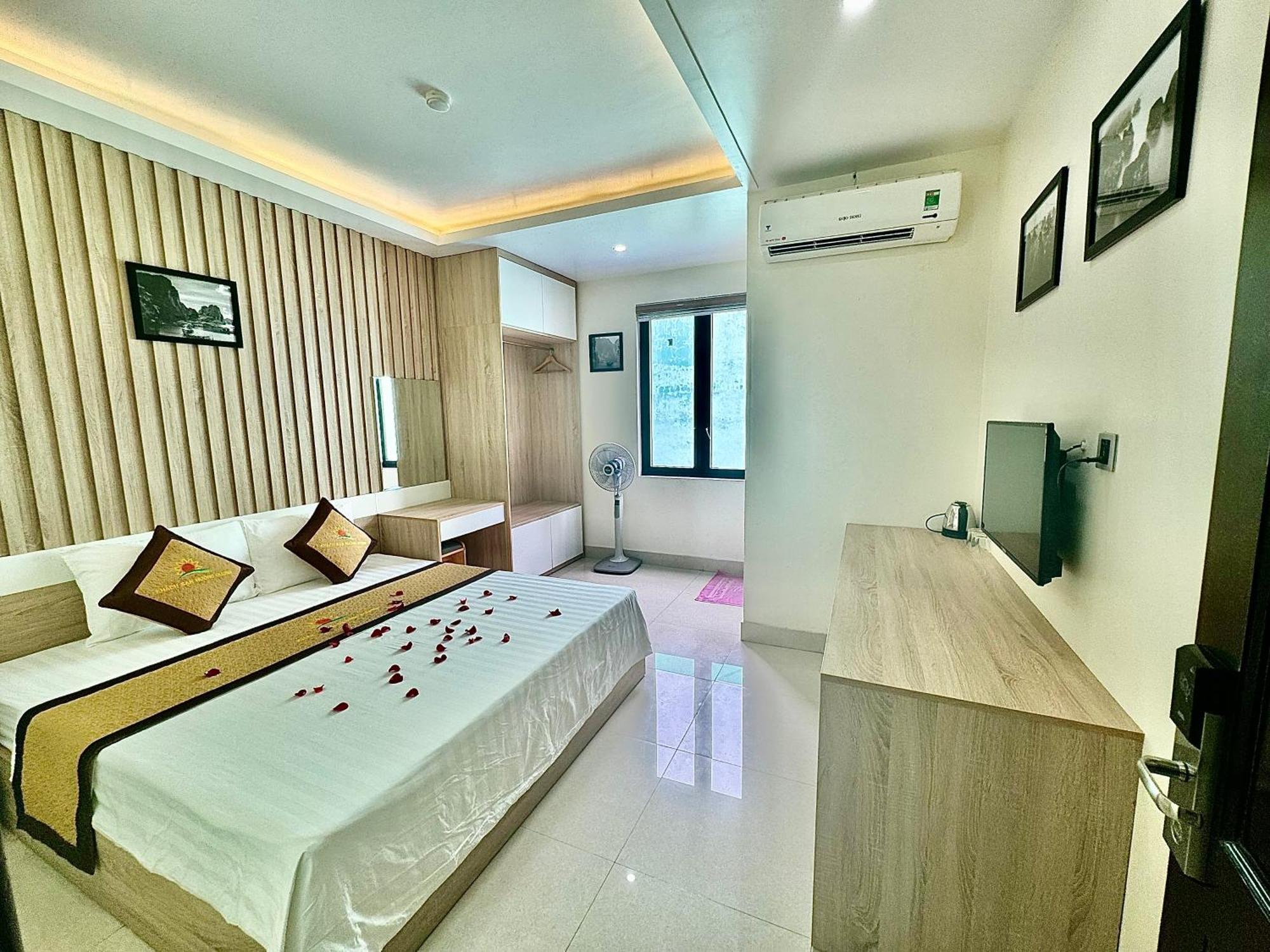 Sunflower Catba Hotel Dong Khe Sau Exterior photo