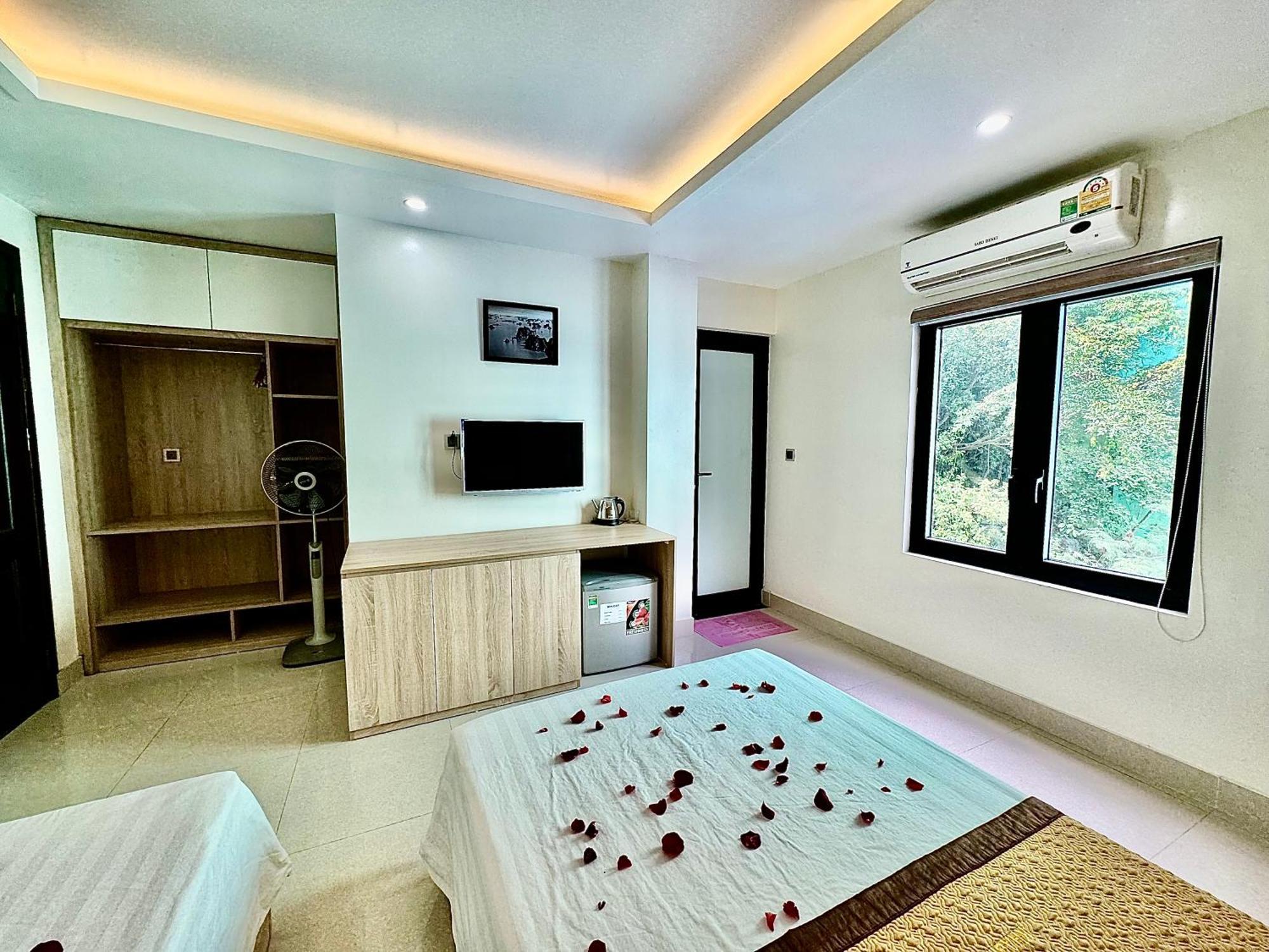 Sunflower Catba Hotel Dong Khe Sau Exterior photo